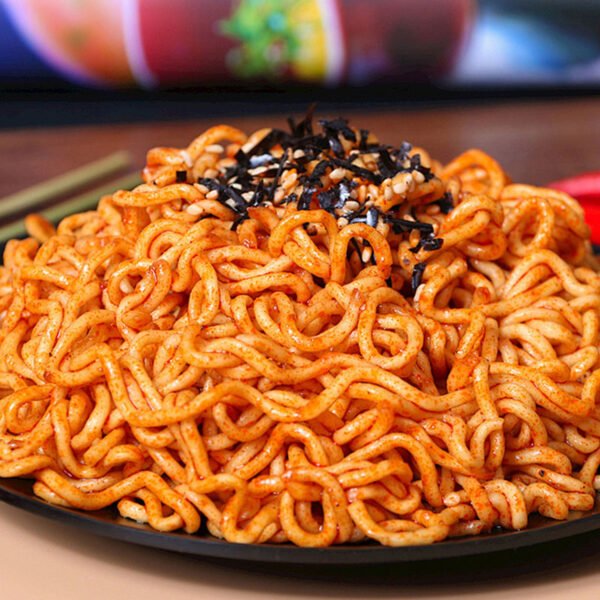 Instant Chicken Spicy Hot and Spicy Chicken Flavor Ramen Korean Instant Noodles